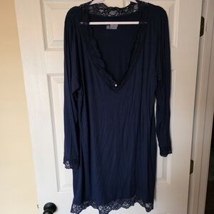 Elegant Navy Lace Trim Nightgown